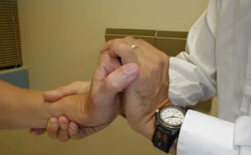 Восстановление руки после инсульта Восстановление руки после инсульта